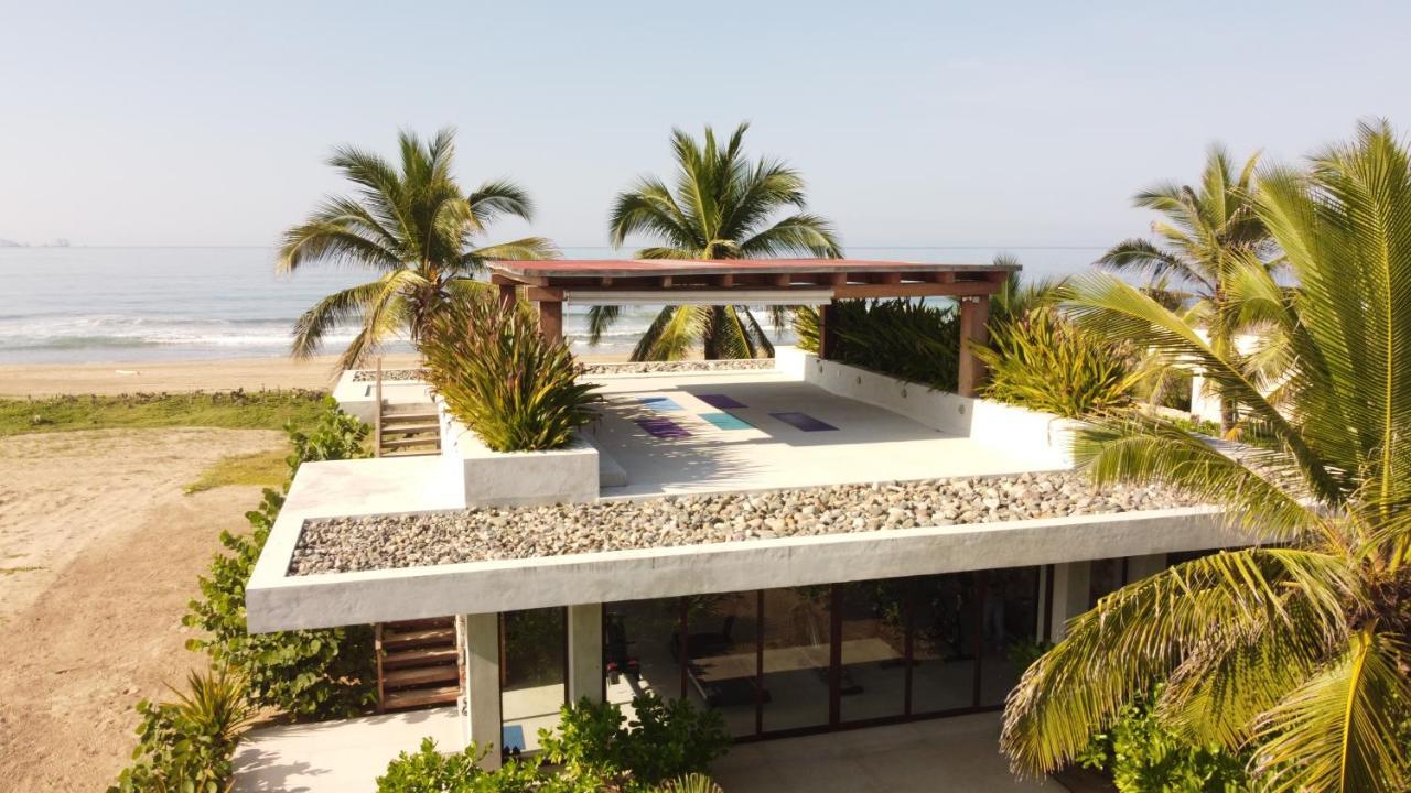 Marea Beachfront Villas Zihuatanejo Extérieur photo