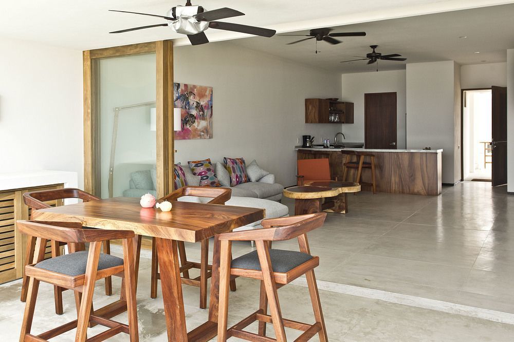 Marea Beachfront Villas Zihuatanejo Extérieur photo
